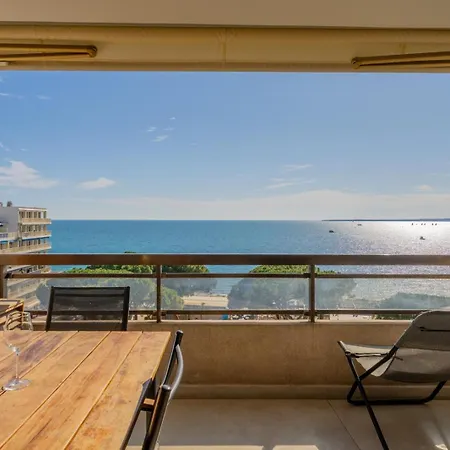 En Premiere Ligne Avec Terrasse Vue Lägenhet