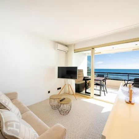 En Premiere Ligne Avec Terrasse Vue Lägenhet *